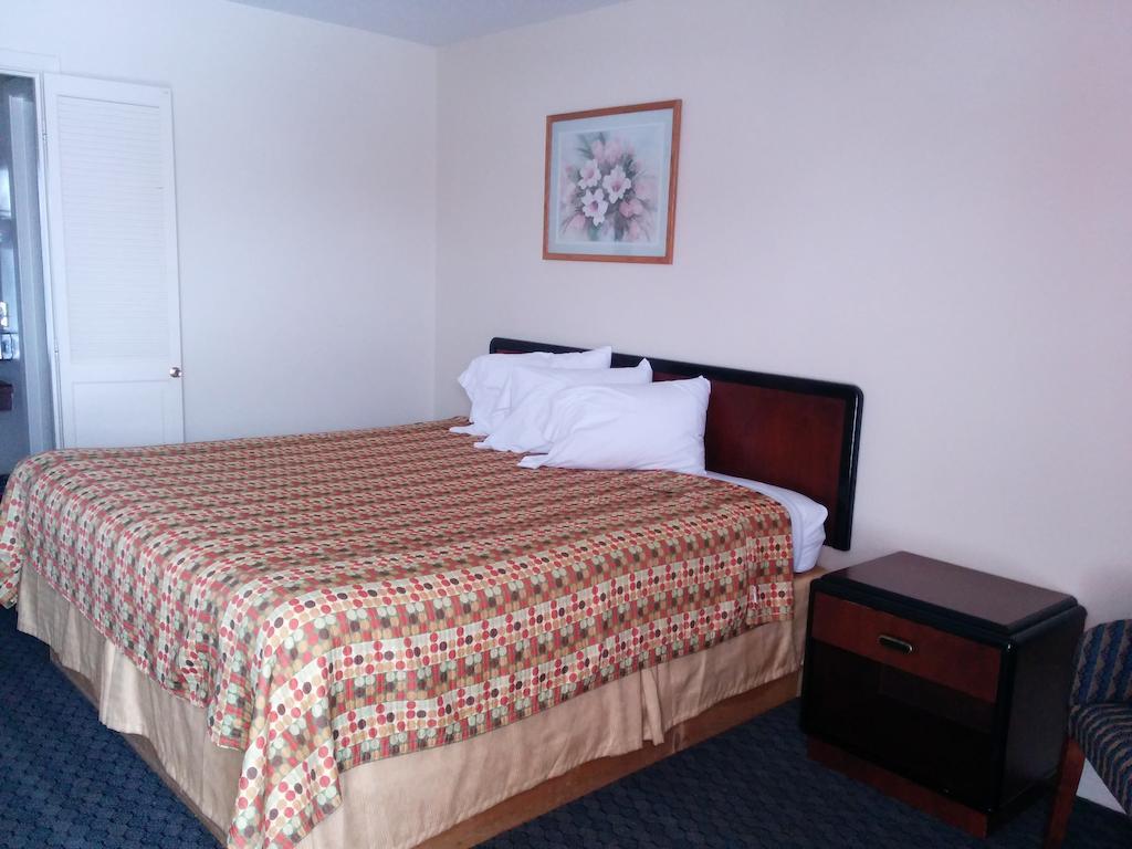 Economy Inn Toledo-Perrysburg Chambre photo